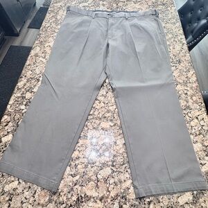 Dockers Men's Tan Chinos